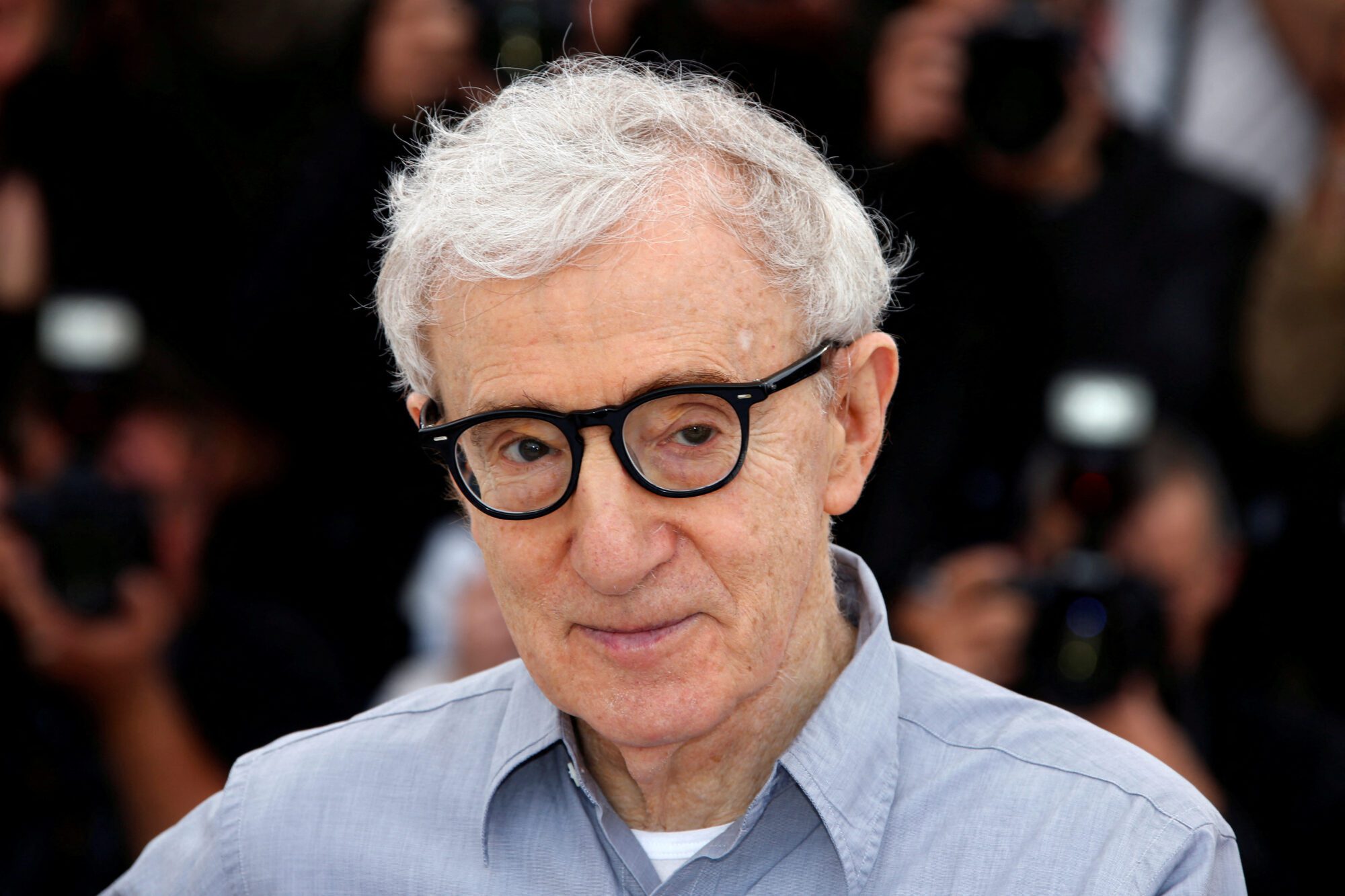 Director Woody Allen poses during a photocall for the film "Cafe Society" before the opening of the 69th Cannes Film Festival in Cannes, France, May 11, 2016. REUTERS/Eric Gaillard