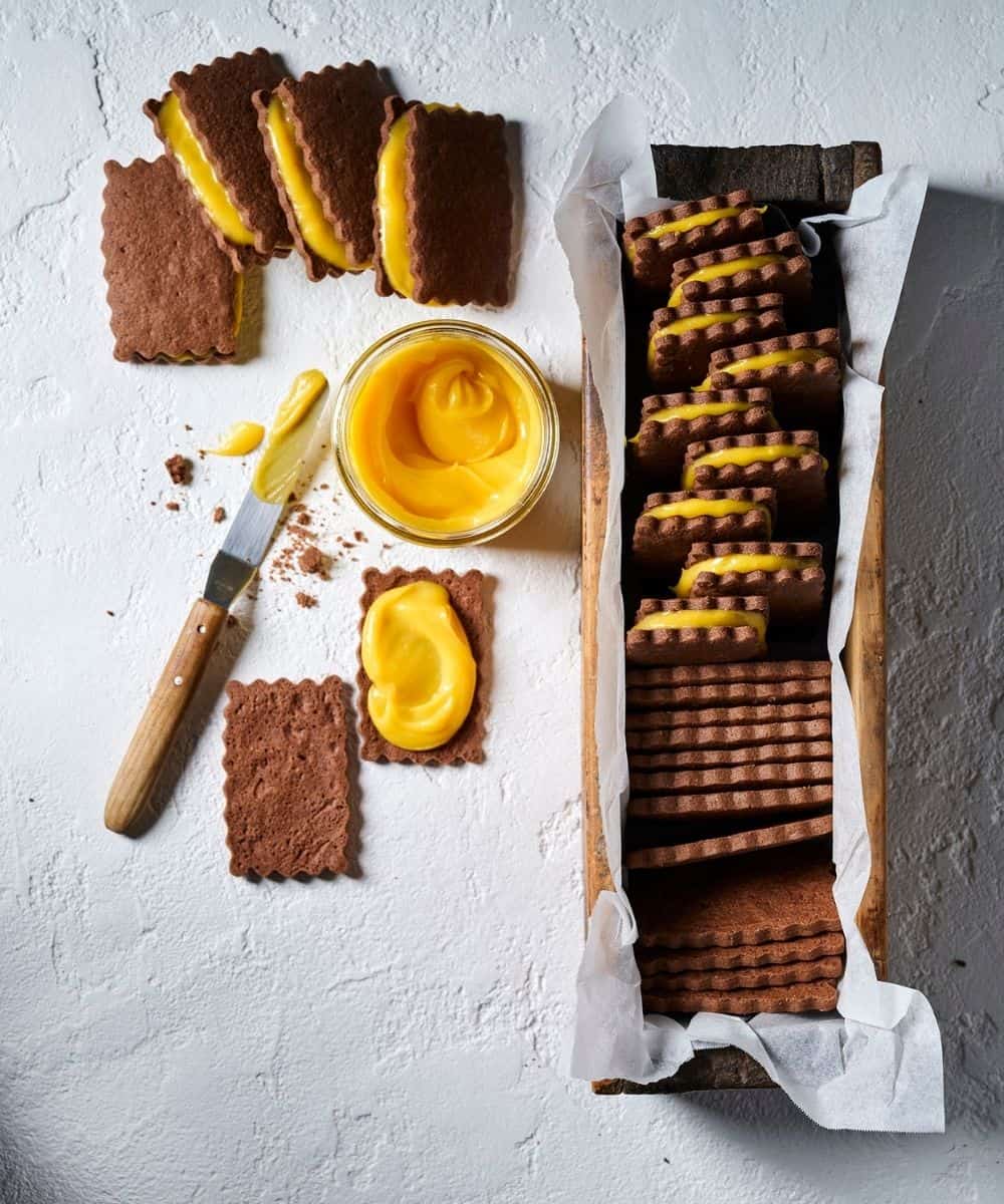 Chocolate Biscuits with Passionfruit Curd