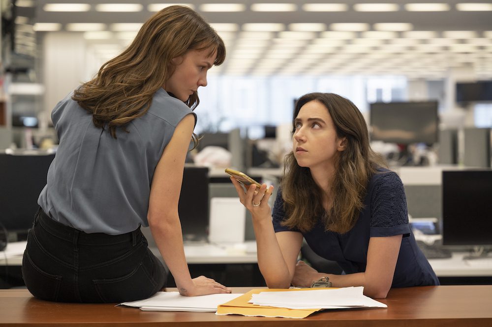 (from left) Megan Twohey (Carey Mulligan) and Jodi Kantor (Zoe Kazan) in She Said, directed by Maria Schrader. © Universal Studios. All Rights Reserved.