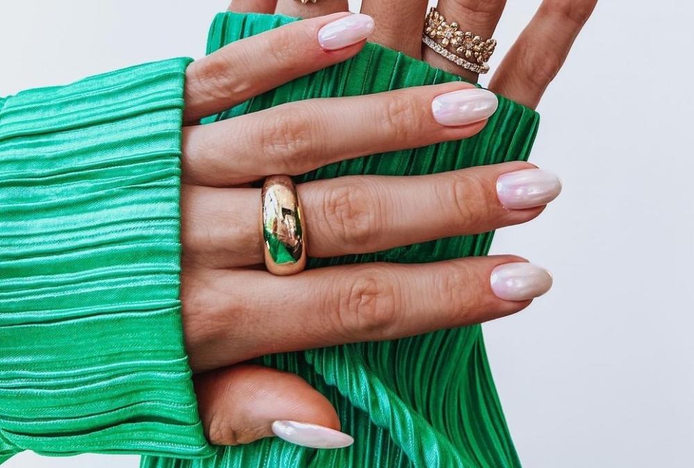 ‘Glazed donut nails’ is the surprisingly chic new manicure trend to know