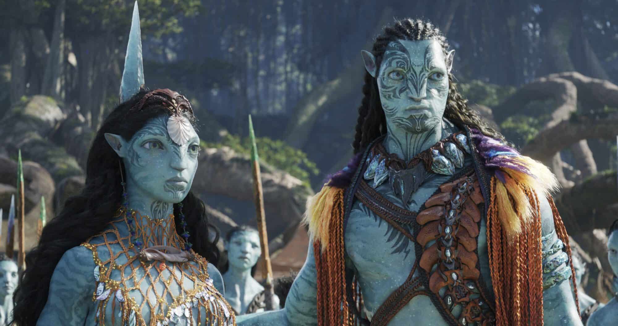 (L-R): Ronal, Tonowari, and the Metkayina clan in 20th Century Studios' AVATAR: THE WAY OF WATER. Photo courtesy of 20th Century Studios. © 2022 20th Century Studios. All Rights Reserved.