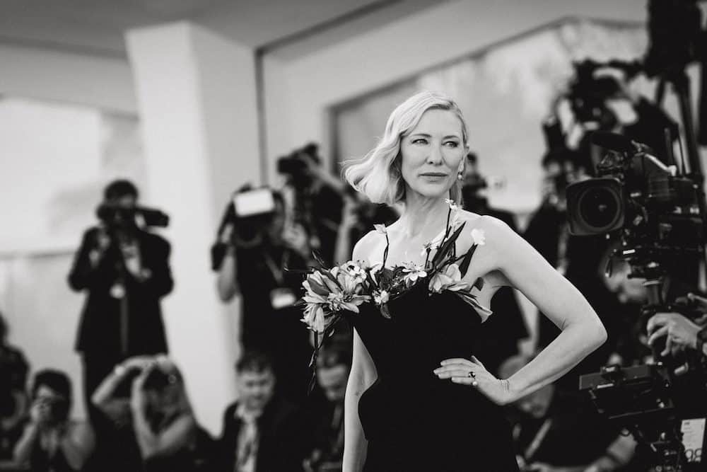 Cate Blanchett receives 6minute standing ovation at Venice Film Festival