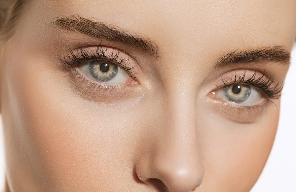 Five of the best ways to get lifted, curled lashes that last