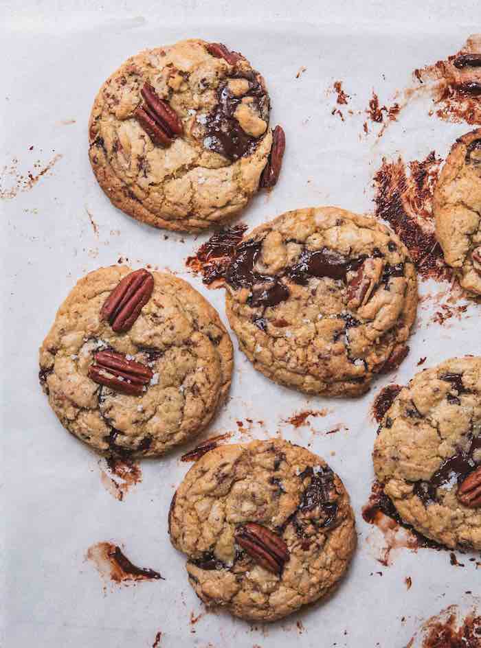 Pecan and Dark Chocolate Cookies
