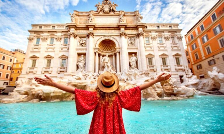 Trevi Fountain tourist in rome. Instagram tourism