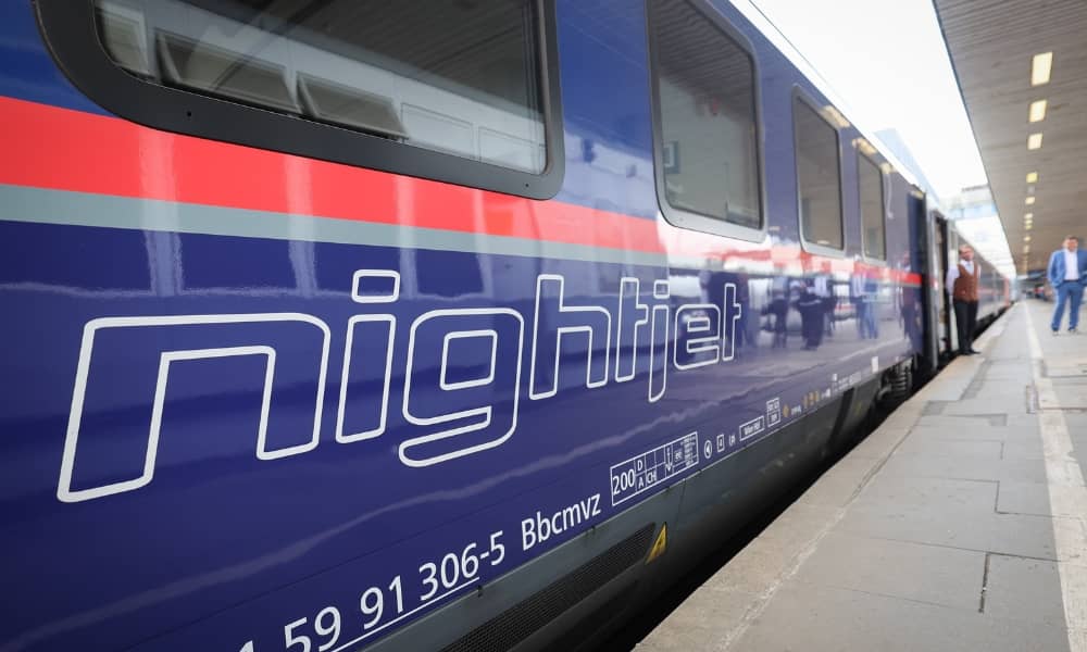 Europe's network of night trains is being reawoken after a long period of dormancy and a new Berlin-Paris route is set to rival air travel for comfort and prices. Christian Charisius/dpa