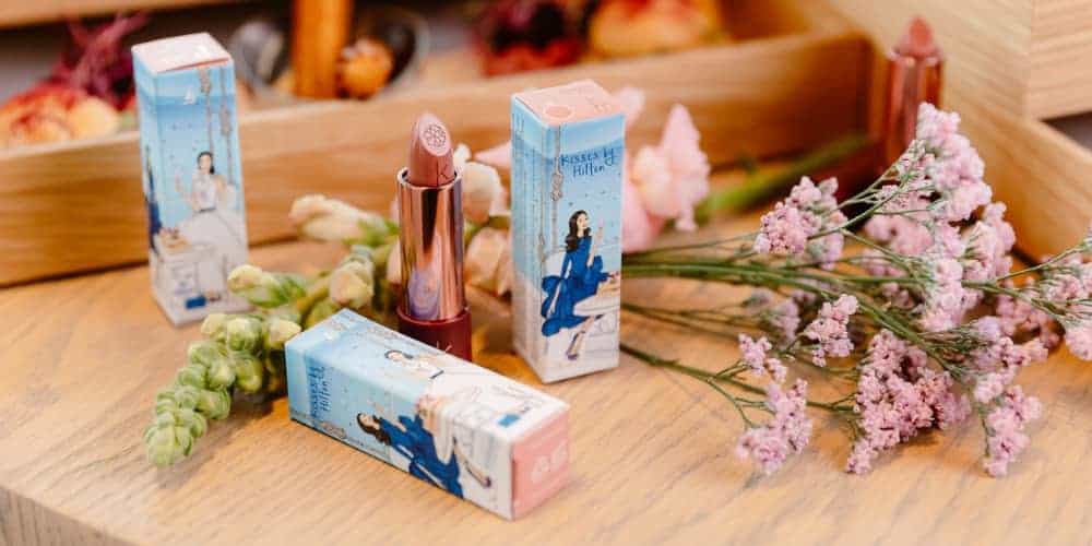‘Kisses by Hilton’ high tea Auckland Karen Murrell lipstick 