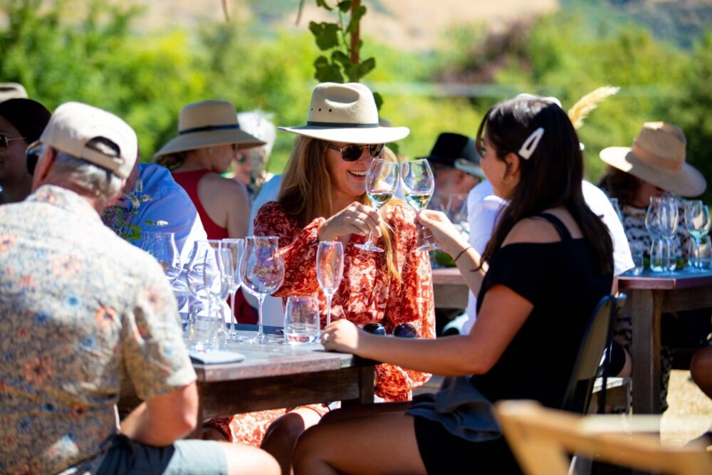 Enjoy an afternoon in the Central Otago sun with the region's best wine /COWA