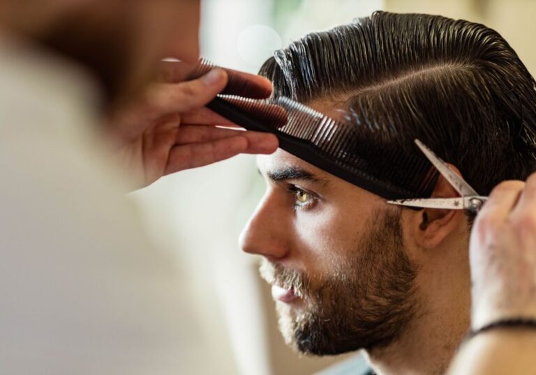 Men's hairstyling and haircuts