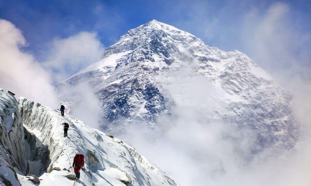 Last survivor of Hillary’s Everest summit says mountain is now too dirty, crowded