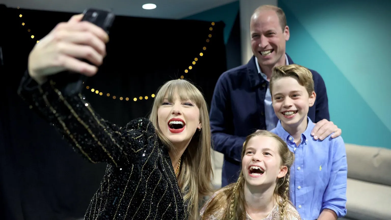 Taylor Swift - Prince William, George, Charlotte