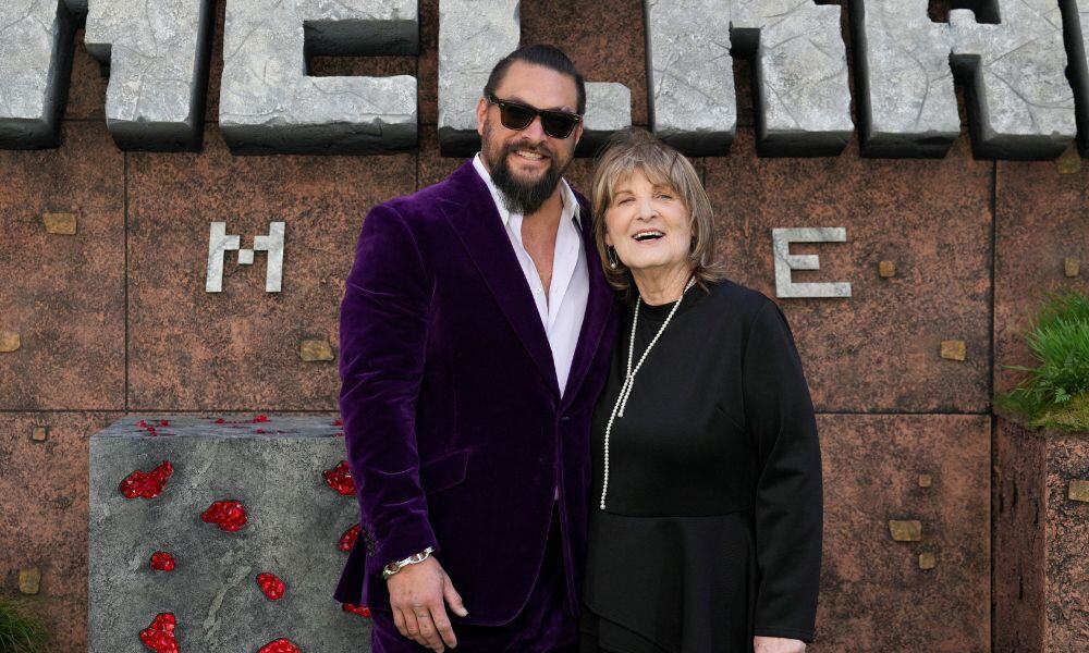 Cast member Jason Momoa attends the world premiere of ''A Minecraft Movie'' with his mother, in London, Britain, March 30, 2025. REUTERS / Maja Smiejkowska