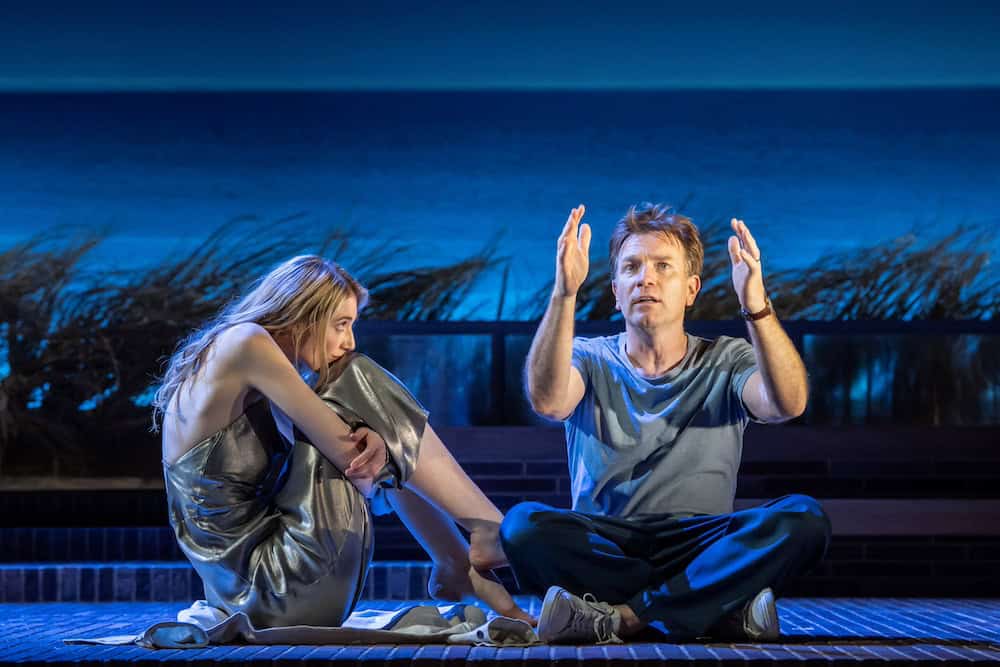 Actors Elizabeth Debicki and Ewan McGregor perform during the dress rehearsal of My Master Builder play at Wyndham’s Theatre in London, England in this picture obtained by Reuters April 29, 2025. Johan Persson /Handout via REUTERS    THIS IMAGE HAS BEEN SUPPLIED BY A THIRD PARTY. NO RESALES. NO ARCHIVES