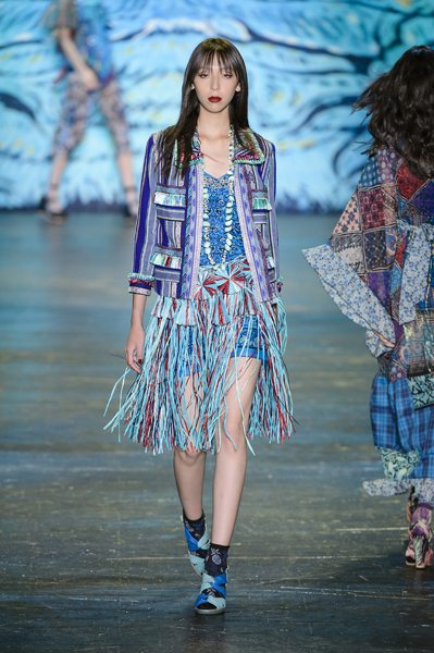 Runway Trend: Fringe Benefits | MiNDFOOD | Style