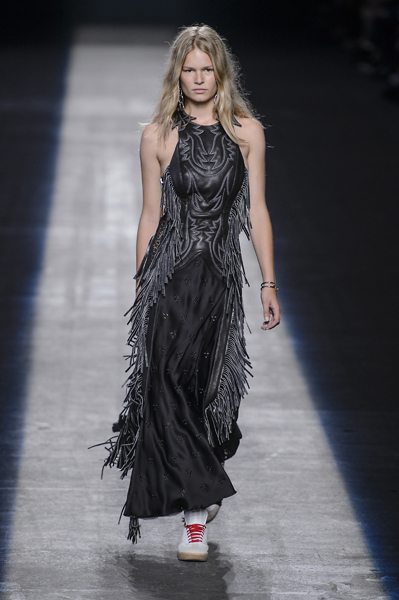 Runway Trend: Fringe Benefits | MiNDFOOD | Style