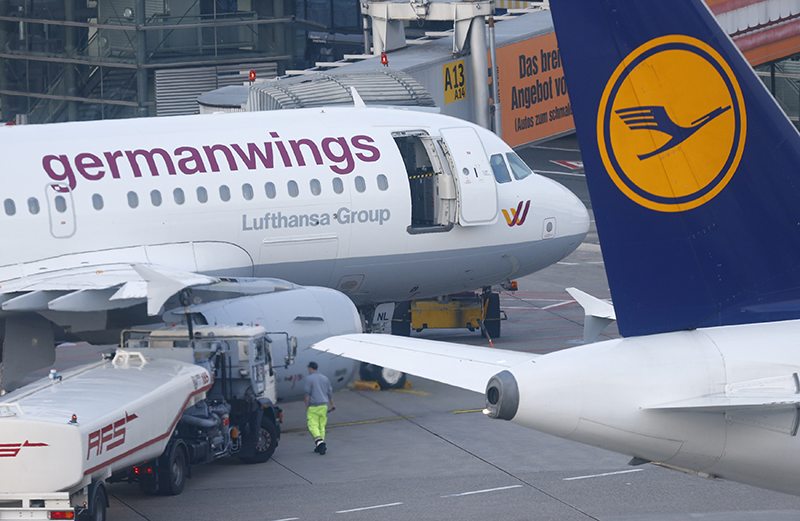 A Germanwings and Lufthansa aircraft