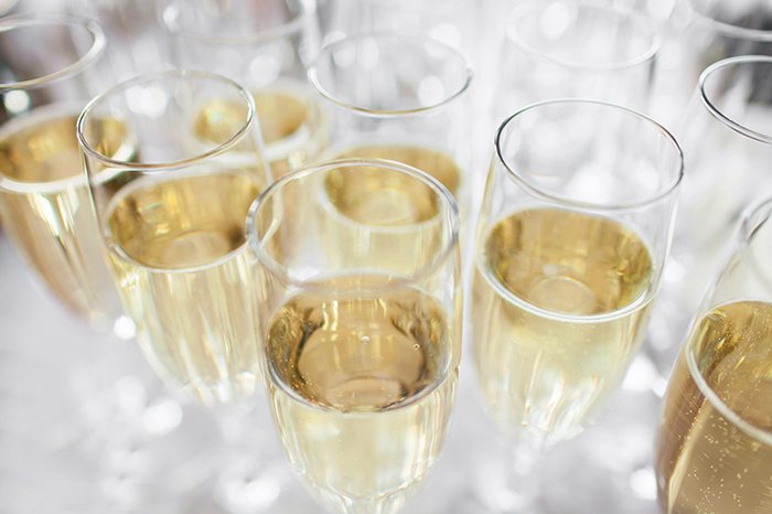Scientists reveal drinking champagne could improve memory
