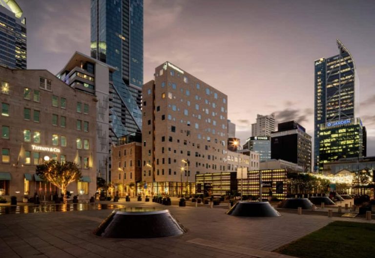 The Hotel Britomart (above, centre).