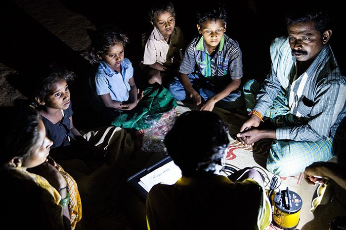 Australian company uses solar power to light India’s slums
