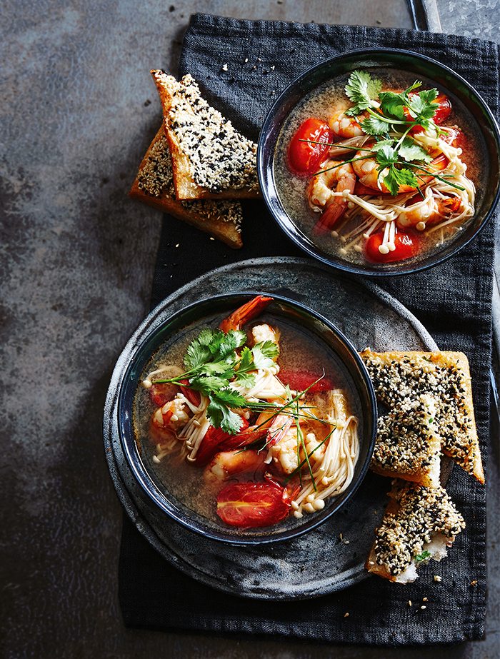 Hot and Sour Prawn Soup with Prawn Toasts | MiNDFOOD