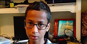 #IStandwithAhmed – 14-year-old Muslim clock-creator wins the internet and invite from Obama