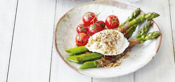 Eggs on Asparagus